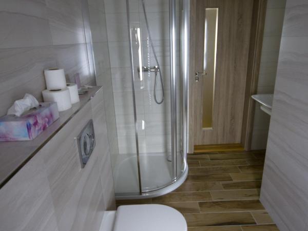 1st Republic Villa - Adults only : photo 5 de la chambre deluxe double room with castle view, air conditioning and free parking