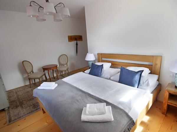 1st Republic Villa - Adults only : photo 4 de la chambre double room with castle view - free parking