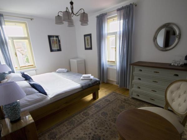 1st Republic Villa - Adults only : photo 5 de la chambre double room with castle view - free parking