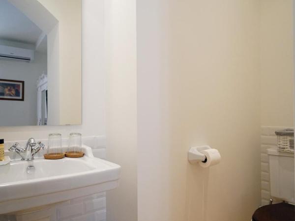 Casas de São Bento : photo 8 de la chambre chambre double ou lits jumeaux supérieure avec terrasse