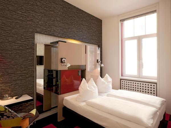Hotel Cristall - Frankfurt City : photo 5 de la chambre chambre double ou lits jumeaux confort 