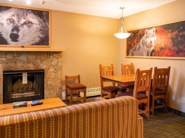 Banff Rocky Mountain Resort : photo 3 de la chambre suite 2 chambres
