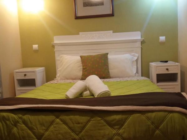 Guest House Capitao Mor : photo 5 de la chambre chambre double standard avec salle de bains commune