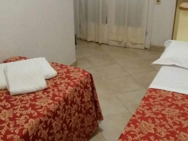 Hotel Nanni Garnì : photo 6 de la chambre chambre lits jumeaux avec balcon