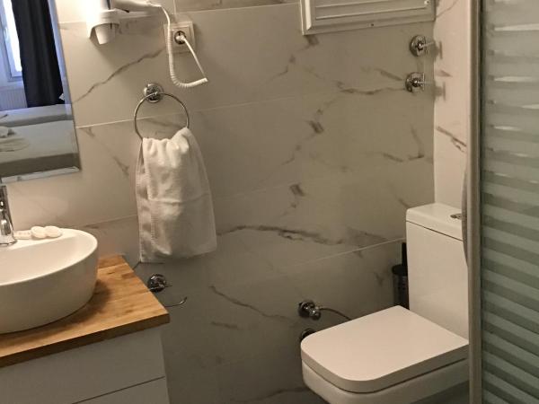 Hotel Balca : photo 9 de la chambre chambre double ou lits jumeaux standard