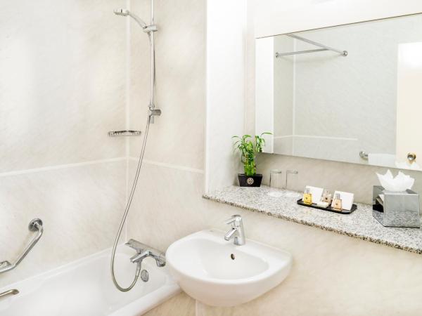 Copthorne Tara Hotel London Kensington : photo 8 de la chambre chambre familiale