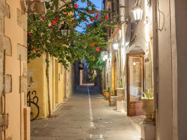 Hamam Oriental Suites : photo 4 de la chambre chambre double supérieure avec baignoire spa