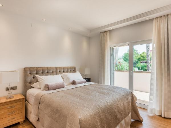 The Residence by the Beach House Marbella : photo 9 de la chambre chambre double supérieure