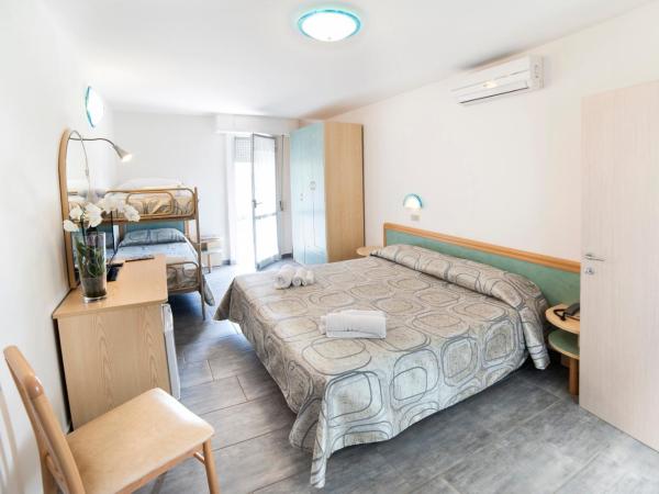 Mantovani Hotel Murano & Mariù : photo 1 de la chambre chambre quadruple confort