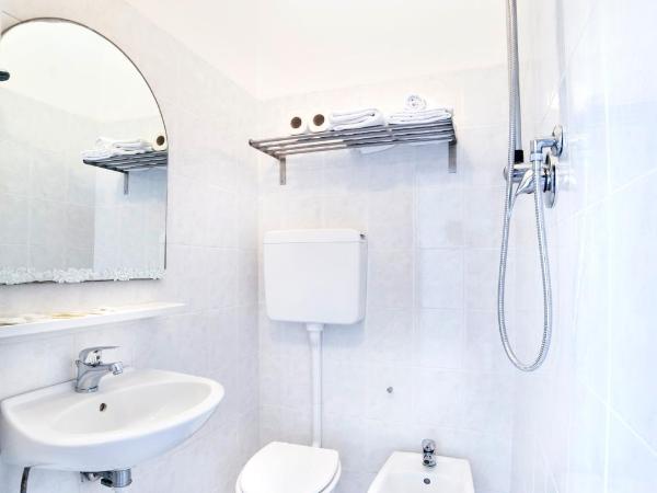 Mantovani Hotel Murano & Mariù : photo 6 de la chambre chambre double Économique avec balcon