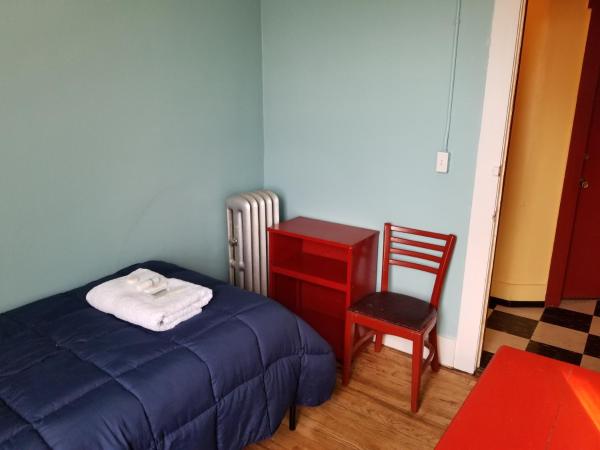 Hamtramck Hostel : photo 1 de la chambre chambre lits jumeaux Économique