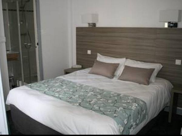 Hôtel Atlantic : photo 3 de la chambre chambre triple (3 adultes)