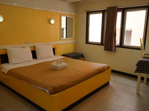 Yes Kaosan : photo 8 de la chambre chambre double avec salle de bains privative
