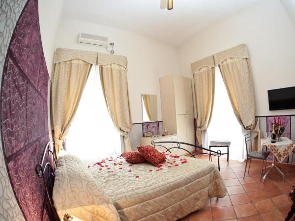 Hotel Residence Confalone : photo 8 de la chambre suite avec terrasse 