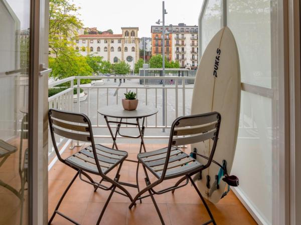 Atotxa Rooms : photo 1 de la chambre chambre double ou lits jumeaux supérieure avec terrasse