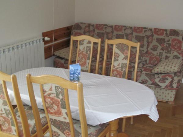 Biały Dworek : photo 7 de la chambre chambre familiale