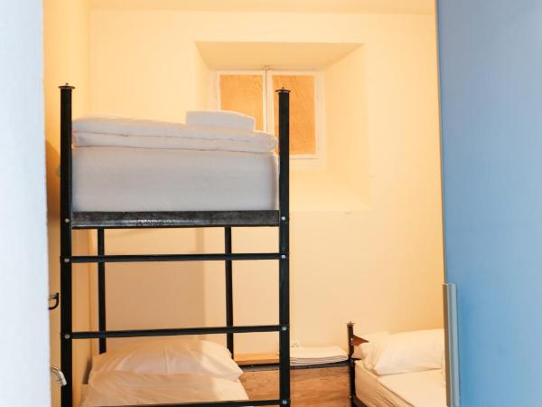 Barabas Luzern : photo 2 de la chambre chambre triple