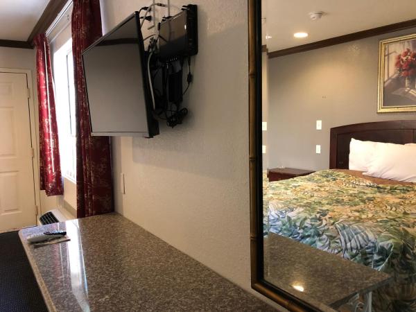 Starlight Inn, Valley Blvd - Downtown LA : photo 1 de la chambre chambre lit king-size