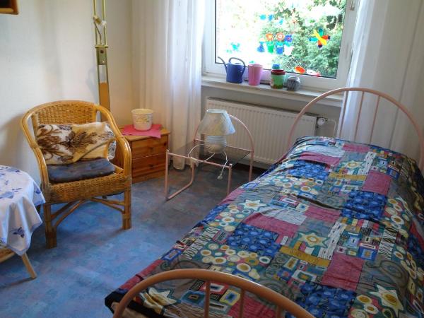 Private Room with Breakfast : photo 3 de la chambre chambre simple avec salle de bains commune