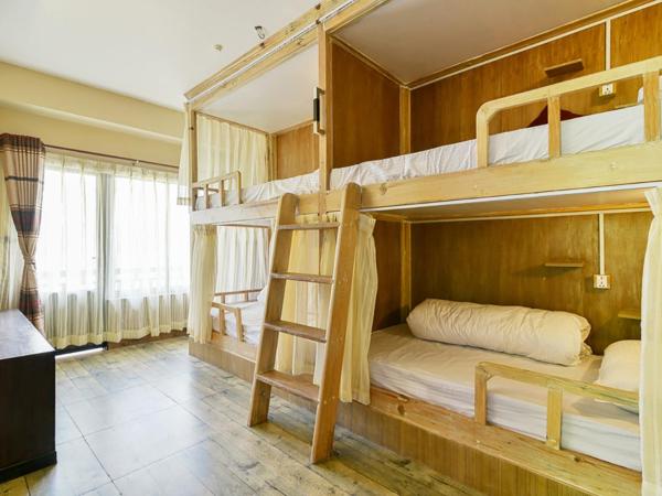 Hotel Forest Lake Backpackers' Hostel : photo 3 de la chambre lit dans dortoir mixte de 4 lits