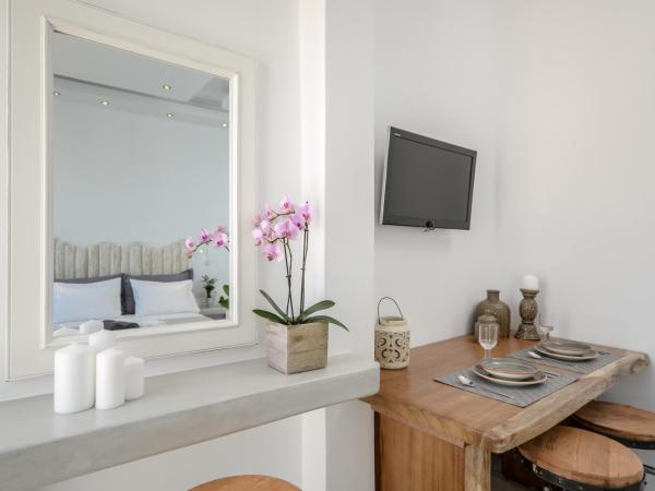 Naxos Dream Oniro Studios - Adults Only : photo 9 de la chambre studio avec balcon (4 adultes) 