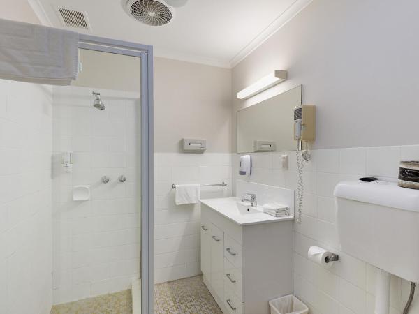 Alexander Motor Inn : photo 2 de la chambre chambre triple