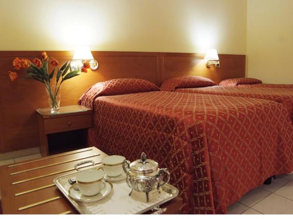 Hotel Adria : photo 1 de la chambre chambre triple