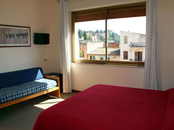 Residence Circe : photo 4 de la chambre chambre double ou lits jumeaux standard