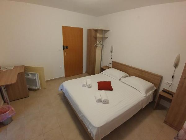 Pansion Karoca : photo 4 de la chambre chambre lit king-size