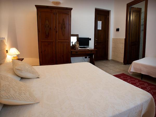 Agriturismo Barbagia : photo 9 de la chambre chambre double ou lits jumeaux standard