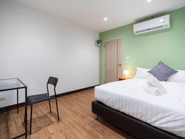 Resort V - MRT Huai Khwang : photo 6 de la chambre chambre double standard