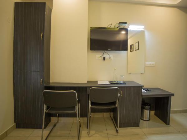 South Gate Residency : photo 5 de la chambre chambre double standard avec ventilateur