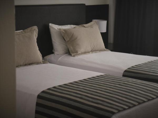 Grand King Hotel : photo 3 de la chambre chambre lits jumeaux classique