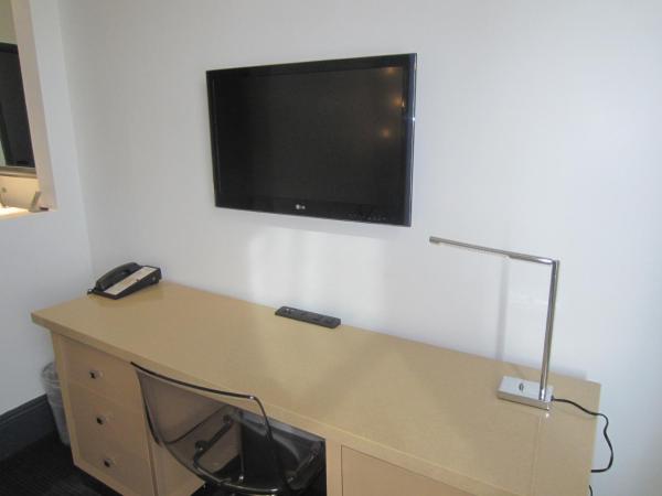 La Pensione Hotel : photo 4 de la chambre chambre avec 2 grands lits queen-size