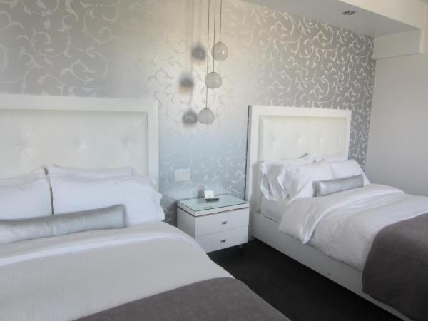 La Pensione Hotel : photo 2 de la chambre chambre avec 2 grands lits queen-size 
