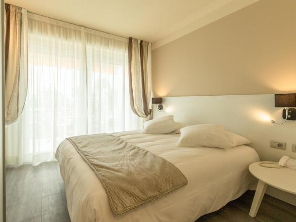 La Dolce Vita Hotel : photo 3 de la chambre chambre double - vue sur mer