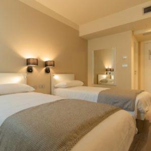 La Dolce Vita Hotel : photo 3 de la chambre chambre double - vue sur montagne