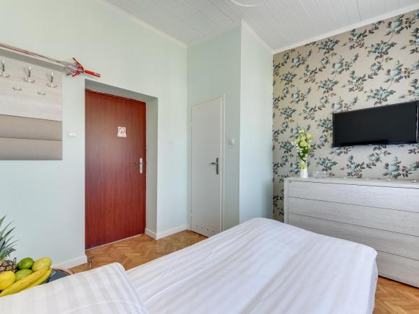 Meduza Sopot : photo 6 de la chambre chambre simple avec salle de bains commune