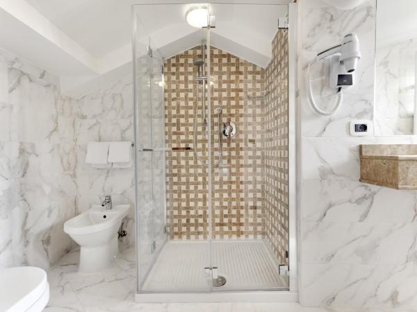 Hotel Casanova : photo 1 de la chambre suite junior