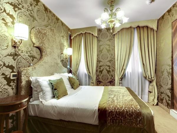 Hotel Casanova : photo 7 de la chambre suite junior