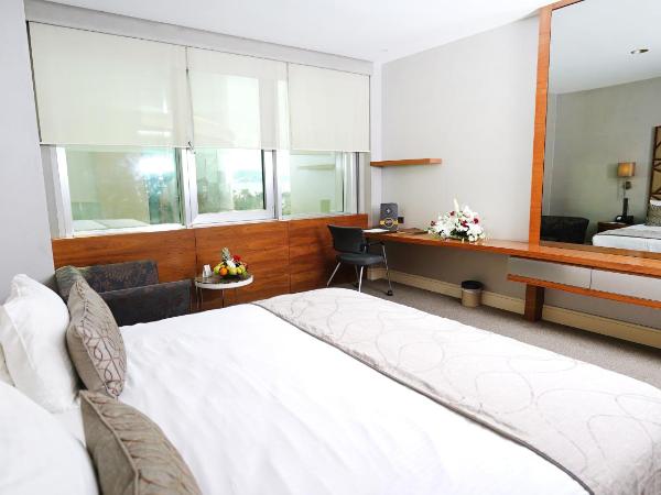 Cevahir Hotel Istanbul Asia : photo 5 de la chambre chambre double supérieure - vue partielle sur mer