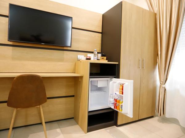 VICTORIA HOTEL B&B : photo 1 de la chambre chambre triple