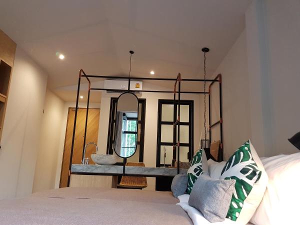 Treevana Club Chiangmai : photo 4 de la chambre chambre lits jumeaux avec balcon