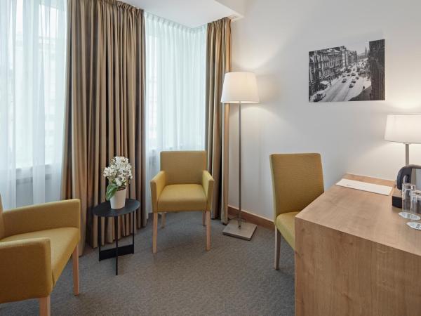 City Hotel : photo 5 de la chambre suite junior