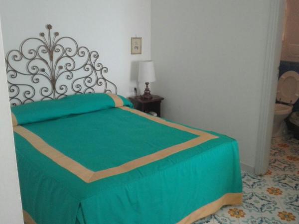 Hotel Residence Villa Igea Capri : photo 6 de la chambre studio