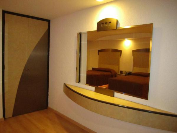 Panorama Hotel  : photo 2 de la chambre chambre quadruple