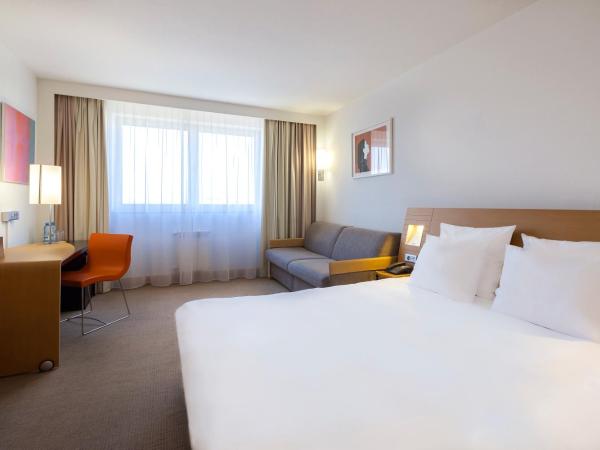 Novotel Milano Nord Ca' Granda : photo 2 de la chambre chambre supérieure avec 1 lit double et 1 canapé-lit