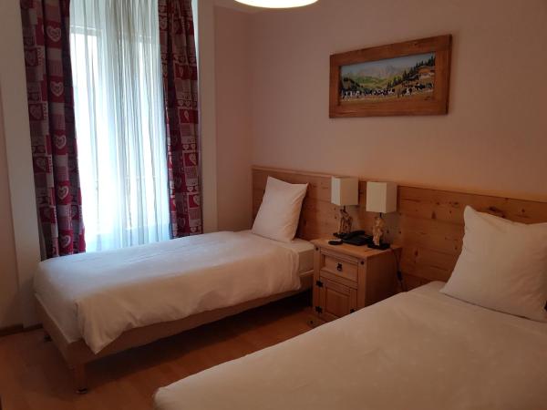 Hotel de Geneve : photo 5 de la chambre chambre simple