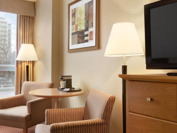 Days Inn by Wyndham Edmonton Downtown : photo 6 de la chambre chambre 2 lits queen-size - non-fumeurs