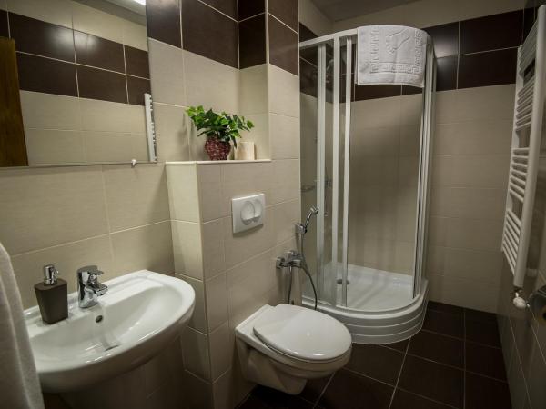 Mokka Apartman Szeged : photo 2 de la chambre grande chambre double ou lits jumeaux